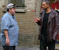 alex proyas and will smith on the i robot set
