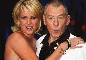 romijn-stamos and mckellen at the premiere